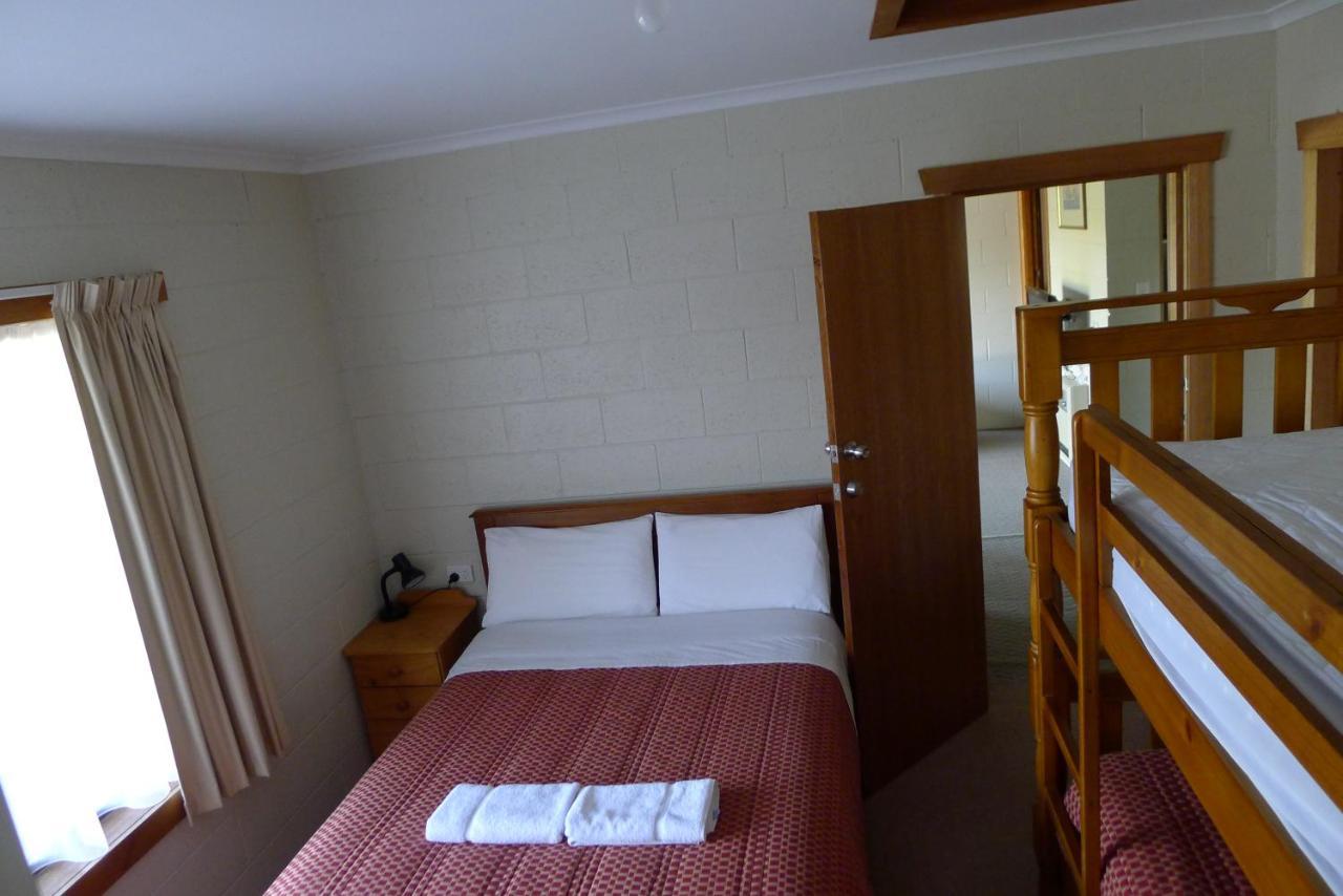 Willaway Motel Apartments Ълвърстон Екстериор снимка